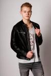 Dominik S. (27)